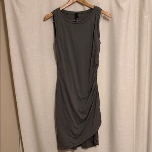 Bobi Elegant Sleeveless Gray Dress